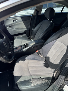 Mercedes benz cls320 (5 foto / 7)
