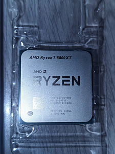 Процессор Ryzen 7 5800XT (2 фото из 3)