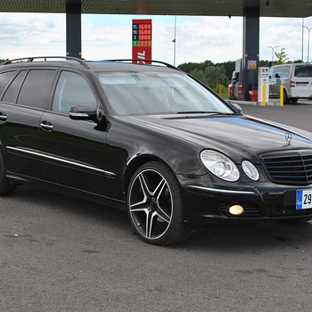 Mercedes-Benz E 220 Avantgarde