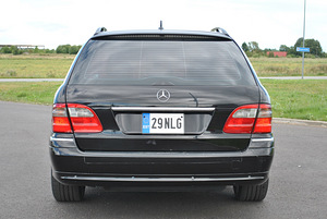 Mercedes-Benz E 220 Avantgarde (11 foto / 12)