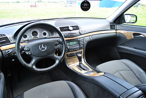 Mercedes-Benz E 220 Avantgarde (5 foto / 12)
