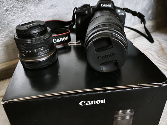 Hübriidkaamera Canon EOS R50 + RF-S 18-45mm ja RF 75-300mm