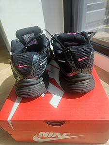 Кроссовки Nike, размер 38,5 (7 фото из 9)