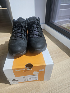 Тёплые кроссовки Timberland, размер 37 (2 фото из 5)