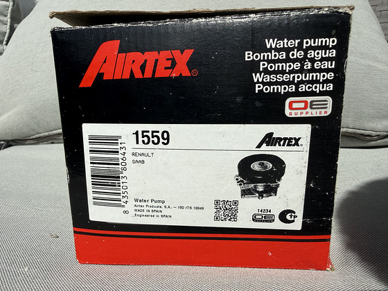 Water pump Airtex 1559