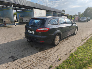 Ford Mondeo (3 foto / 6)