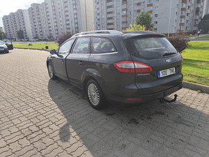 Ford Mondeo (4 foto / 6)