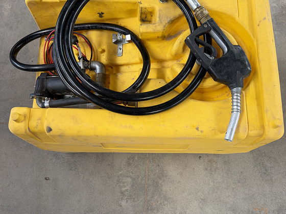 Mobiilne kütusetankur 300l