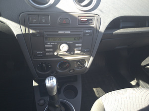 Ford Fusion 2006 1.4 дизель (6 фото из 9)