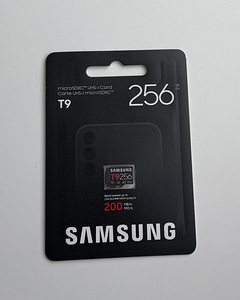 Samsung microSD Card T9 256GB UHS-I , Black (1 foto / 2)