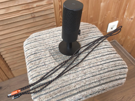 JBL Quantum Stream