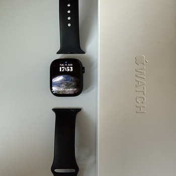 Apple Watch Series 10 GPS + Cellular 42mm