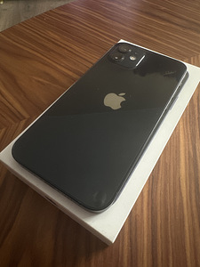 iPhone 12 (4 фото из 5)