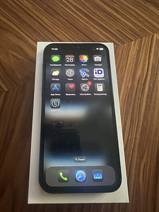 iPhone 12 (5 фото из 5)
