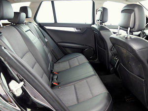 Mercedes-Benz C 220 Avantgarde ATM 2.1 CDI 125kW (7 фото из 8)