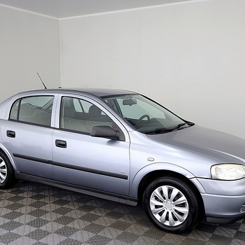 Opel Astra Elegance 1.6 76kW