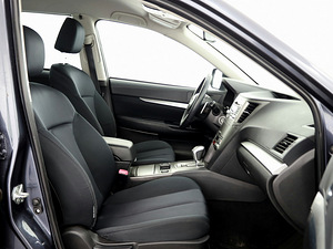 Subaru Legacy Comfort ATM 2.5 123kW (6 фото из 7)