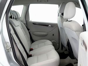Mercedes-Benz A 170 Elegance 1.7 85kW (7 фото из 8)