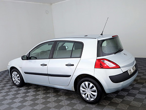 Renault Megane Elegance ATM 1.6 83kW (4 фото из 7)