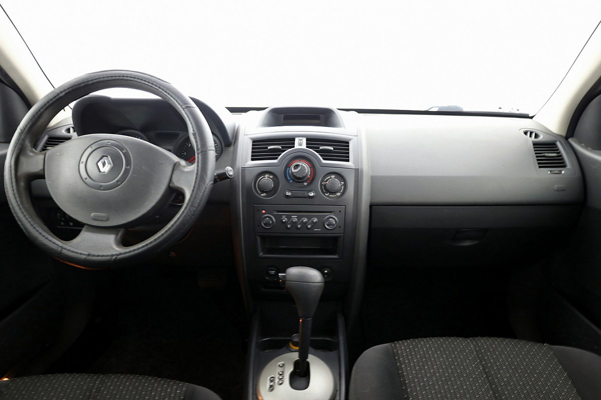 Renault Megane Elegance ATM 1.6 83kW
