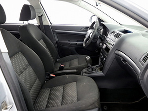 Skoda Octavia Comfortline Facelift LPG 1.6 75kW (6 фото из 7)