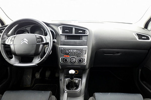 Citroen C4 Facelift 1.6 HDi 68kW (5 foto / 8)