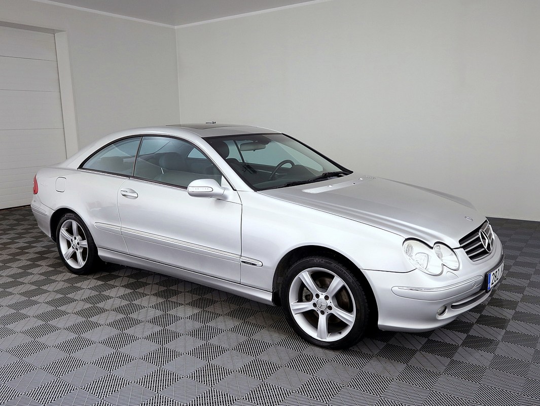Mercedes-Benz CLK 320 Avantgarde ATM 3.2 160kW