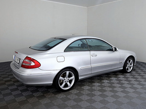 Mercedes-Benz CLK 320 Avantgarde ATM 3.2 160kW (3 фото из 8)