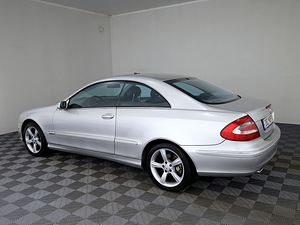 Mercedes-Benz CLK 320 Avantgarde ATM 3.2 160kW (4 фото из 8)