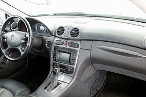 Mercedes-Benz CLK 320 Avantgarde ATM 3.2 160kW (5 фото из 8)