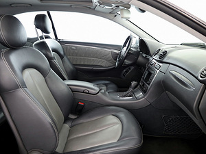 Mercedes-Benz CLK 320 Avantgarde ATM 3.2 160kW (6 фото из 8)