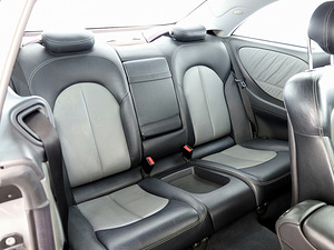 Mercedes-Benz CLK 320 Avantgarde ATM 3.2 160kW (7 фото из 8)