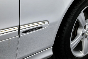 Mercedes-Benz CLK 320 Avantgarde ATM 3.2 160kW (8 фото из 8)