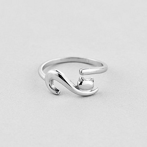 СЕРЕБРЯНОЕ КОЛЬЦО, серебро 925, 16 мм (1 фото из 2)