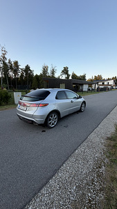 Honda Civic 1,8 b.(Ls 148000km.) (2 foto / 12)