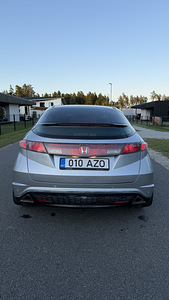 Honda Civic 1,8 b.(Ls 148000km.) (12 foto / 12)