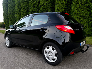 Mazda 2 1.3 55 кВт 95000 км (4 фото из 8)