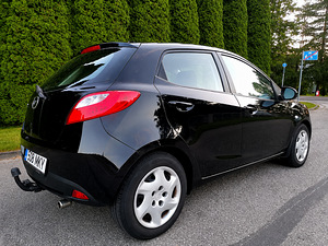 Mazda 2 1.3 55 кВт 95000 км (3 фото из 8)