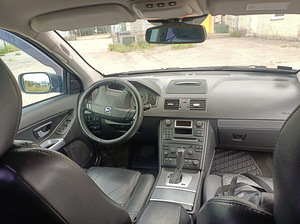Volvo XC90 (4 foto / 11)