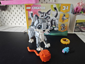 LEGO Creator 3-in-1 #31163 Играющий кот (1 фото из 3)