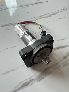 Husqvarna robotniiduki rattamootorid 550/450X NERA (1 foto / 2)