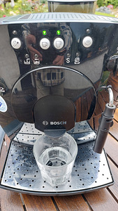 Кофемашина BOSCH (4 фото из 7)