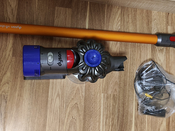 Juhtmeta tolmuimeja DYSON