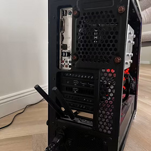 PC i7-8700, RTX 2080, 16GB RAM, 1TB NVMe+ 256GB SSD, 1TB HDD (4 foto / 5)