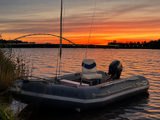 Paadilaenutus Pärnu jõel