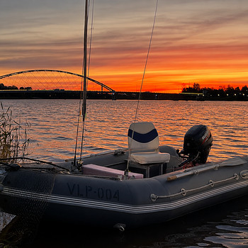 Paadilaenutus Pärnu jõel