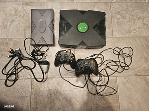 Microsoft Original OG XBOX Classic System konsool + 2 pulti (1 foto / 1)