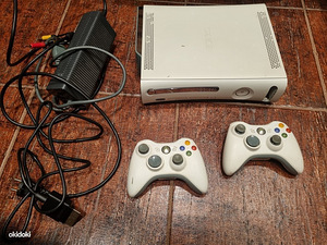 Xbox 360 500gb + 2 пульта Freestyle xbox360 (1 фото из 1)