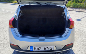 Kia Ceed (7 фото из 15)