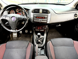 Fiat Bravo (7 foto / 15)
